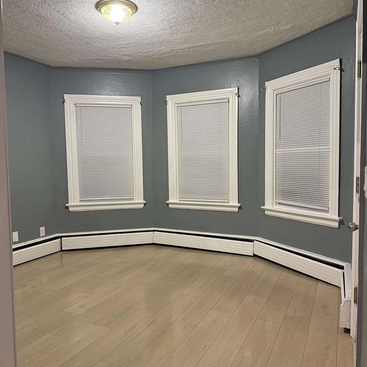 Building Photo - 41 Ayrault St #2