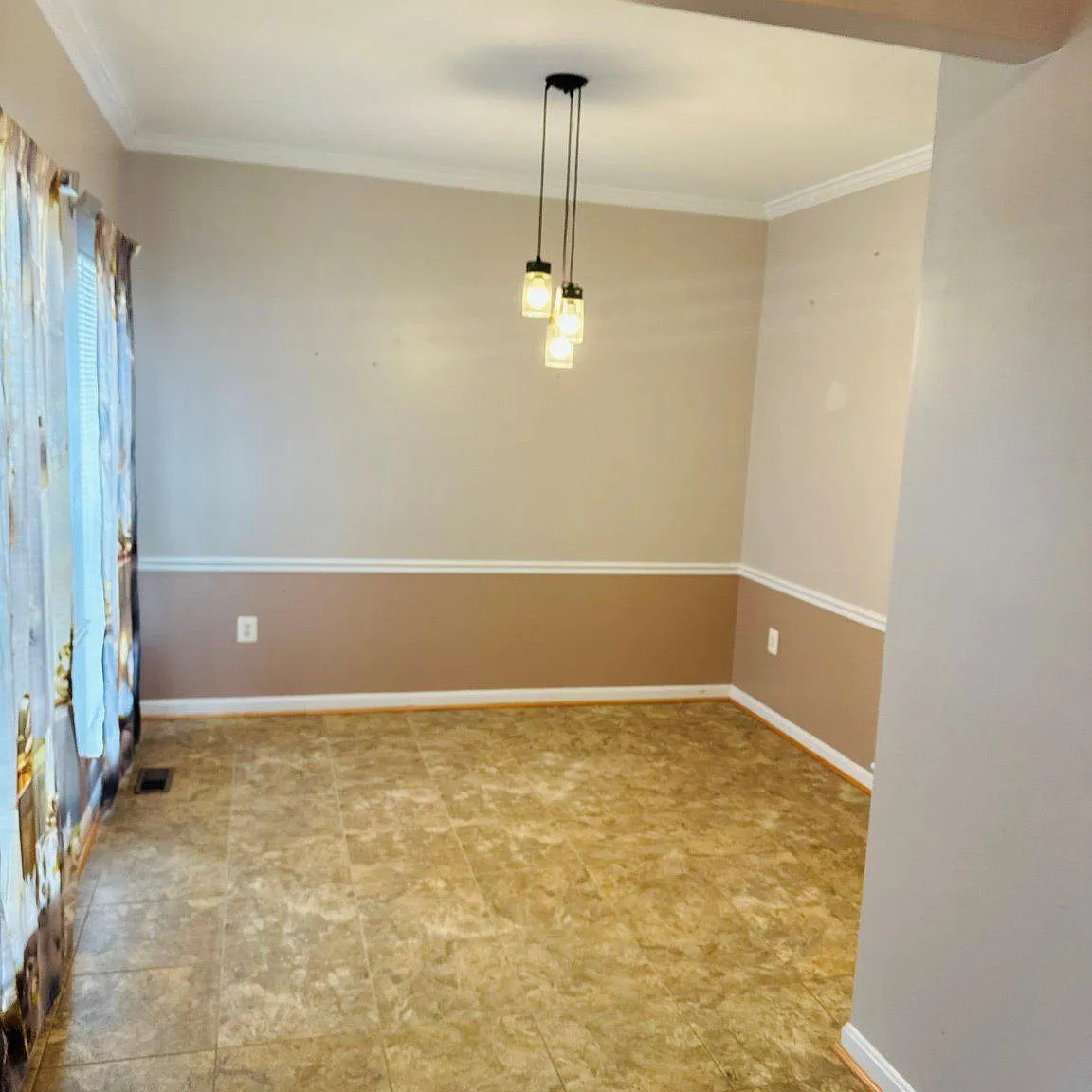 4 bed, 2.5 bath, 3132 sqft, $3,000 — Photo 4