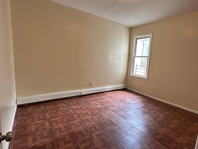 740 E 214th St #2 — Photo 7