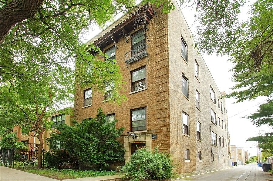 1st image of 6164 N Hoyne Ave