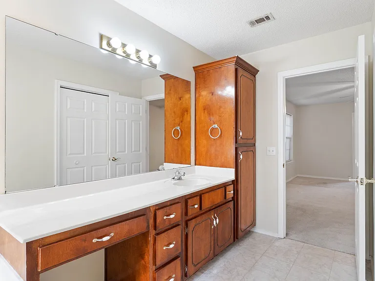 4591 Scarlet Dr — Photo 23