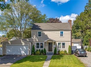 3690 Old Town Rd, Bridgeport, CT 06606