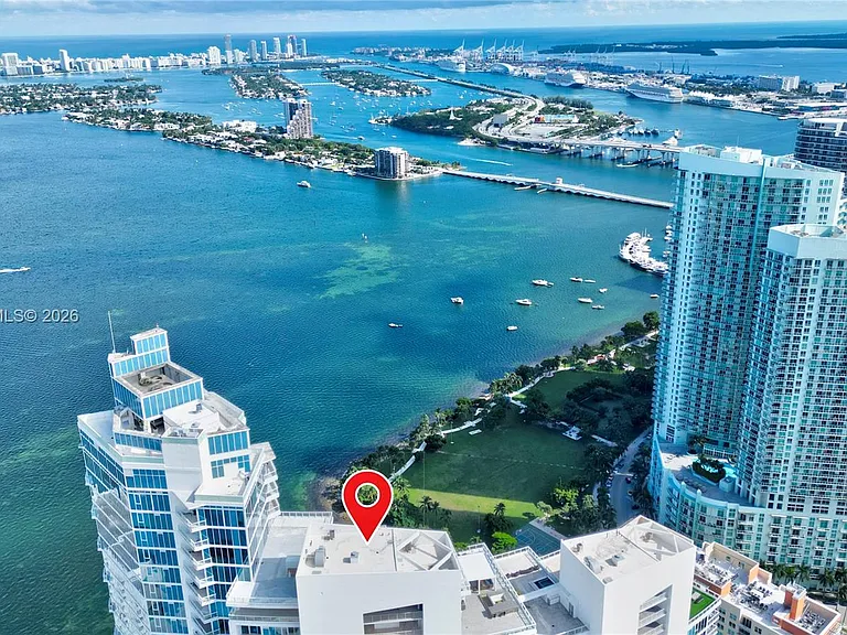 2020 N Bayshore Dr #1905 — Photo 6
