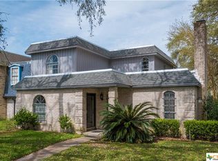201 Westwood St, Victoria, TX 77901