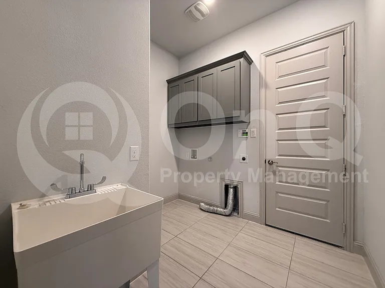 14697 Valley Trl — Photo 36