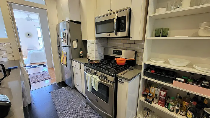 Rented by New York Dwellings LLC | media 20