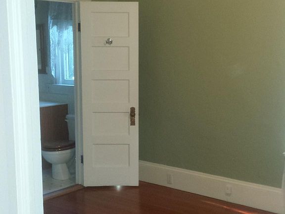 2nd image of 953 Schiele Ave