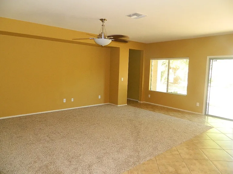 264 W Tahiti Dr — Photo 5