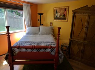 917 NE 8th St #B, North Bend, WA 98045