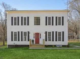 571 Delaware Rd, Blairstown, NJ 07825