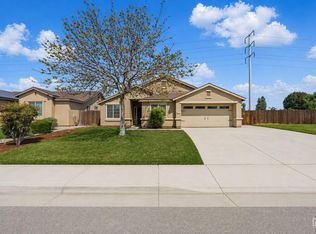 9102 Whitman Ave, Bakersfield, CA 93311