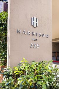 255 SW Harrison St APT 12A, Portland, OR, 97201
