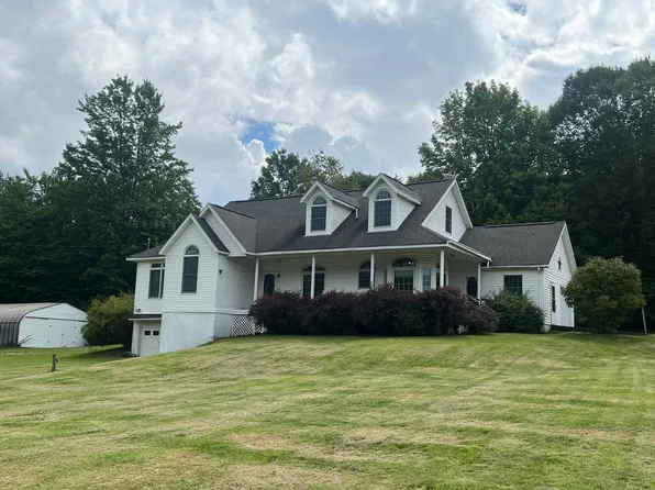 312 Bentley Ln, Richwood, WV 26261