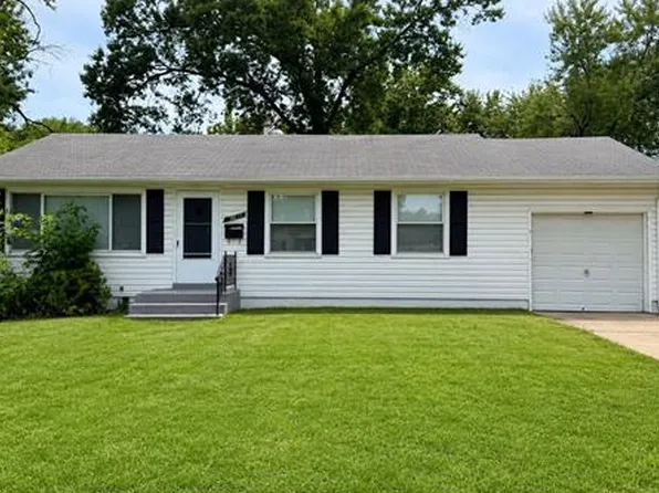10213 Unicorn Dr, Saint Louis, MO 63137