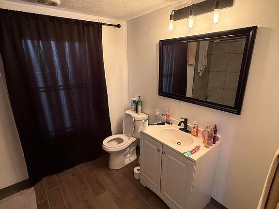 4th image of 555 W WARNER Road #134