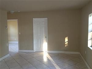 4th image of 1413 NW 11th Pl