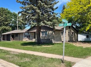 1102 Sunset Ave, Oneill, NE 68763
