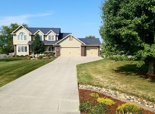 1226 14th Ave SE, Altoona, IA 50009