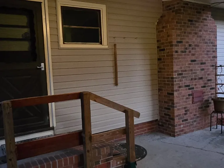 306 Brookwood Ave — Photo 4