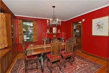 4th image of 33 Colony Dr E