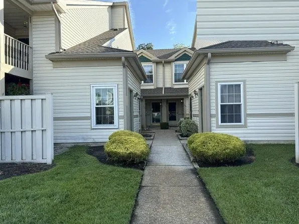 265 Steeplechase Ct, Woodbury, NJ 08096