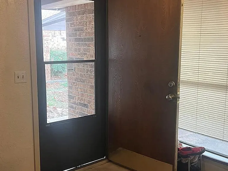 2533 W Hefner Rd — Photo 12