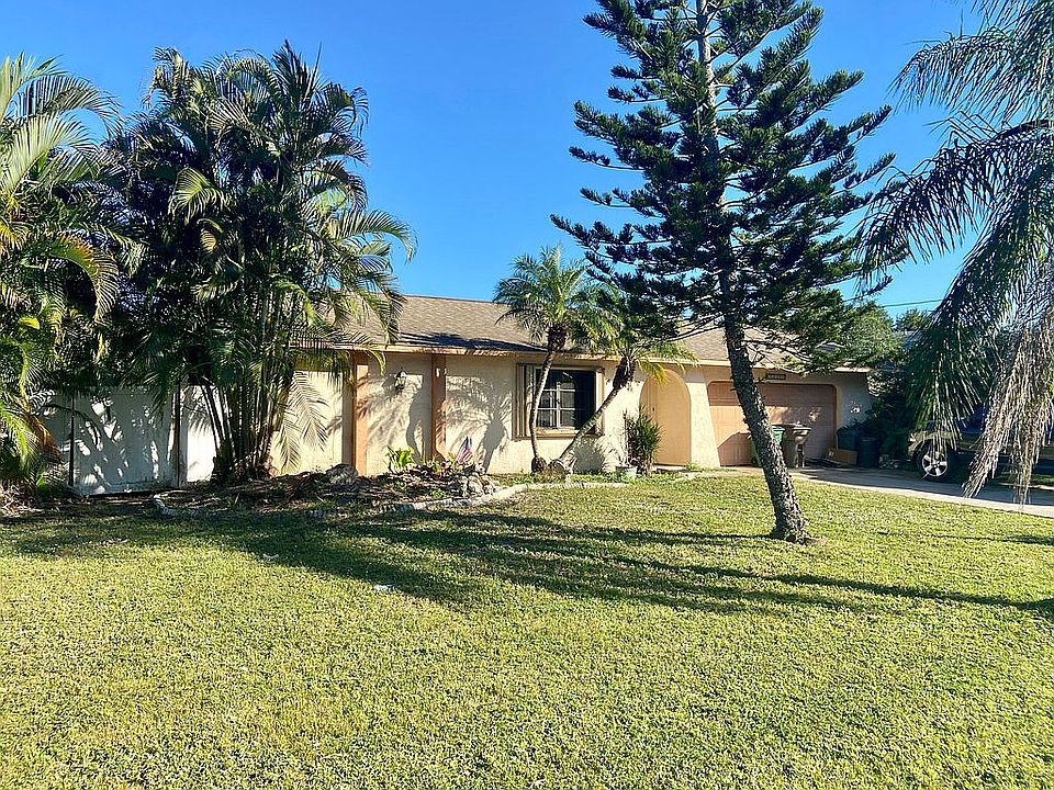 1st image of 1027 SE 16th Pl
