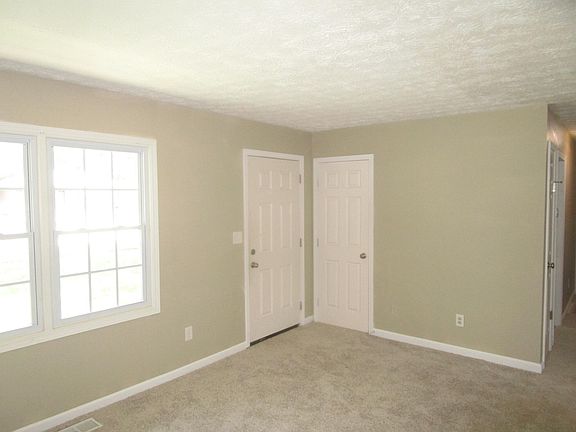 2nd image of 1086 Trent Blvd