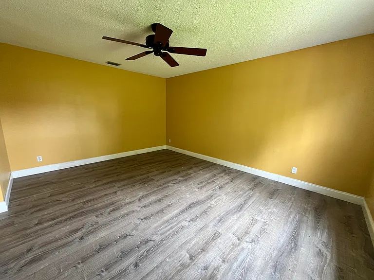 5855 Timber Valley Dr — Photo 7