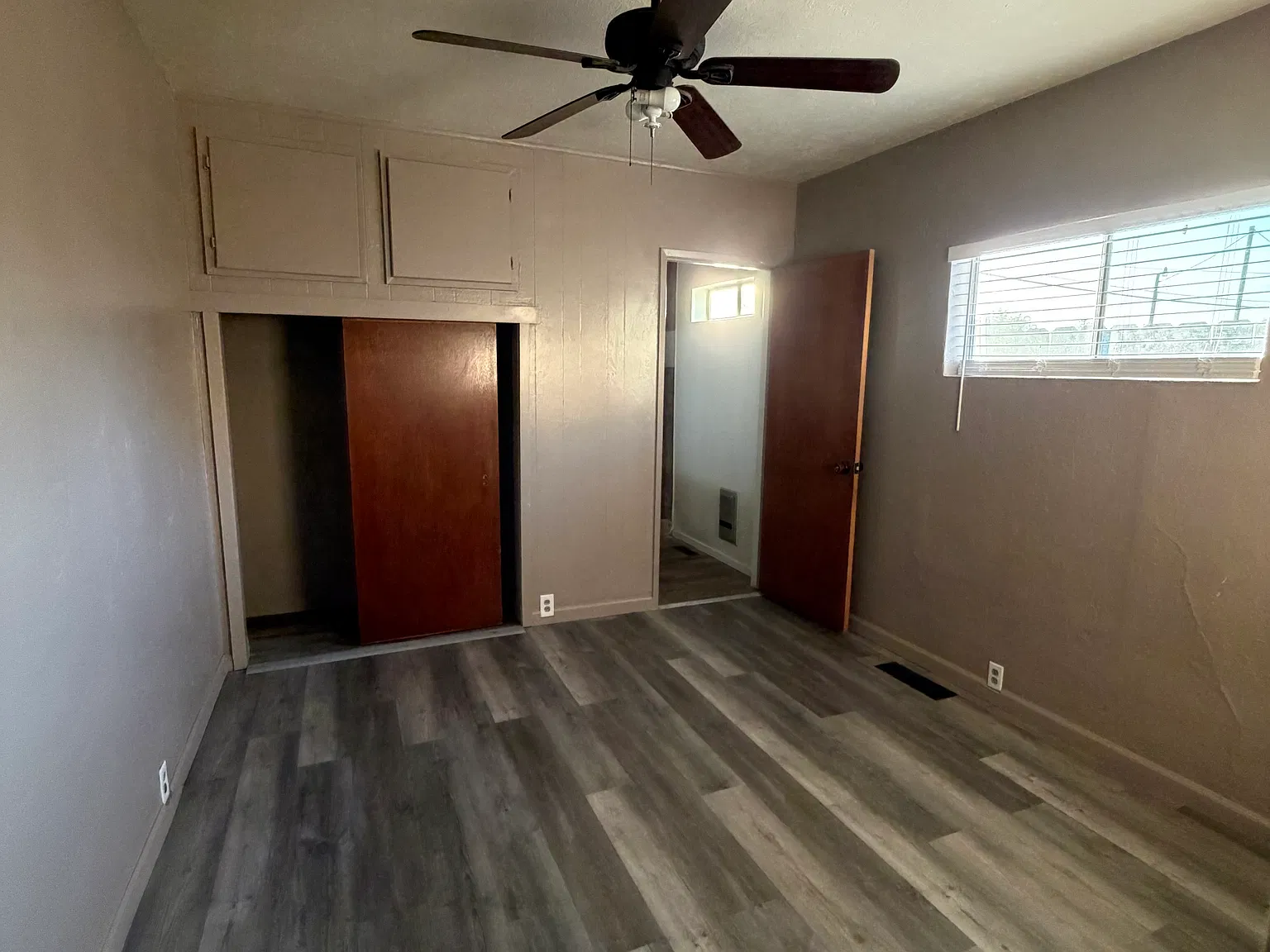 3 bed, 2.5 bath, 1400 sqft, $2,600 — Photo 4