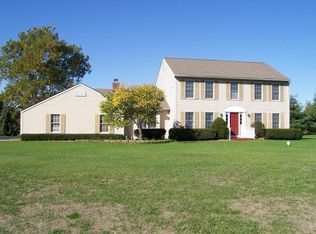 3598 Hedgerow Dr, Saline, MI