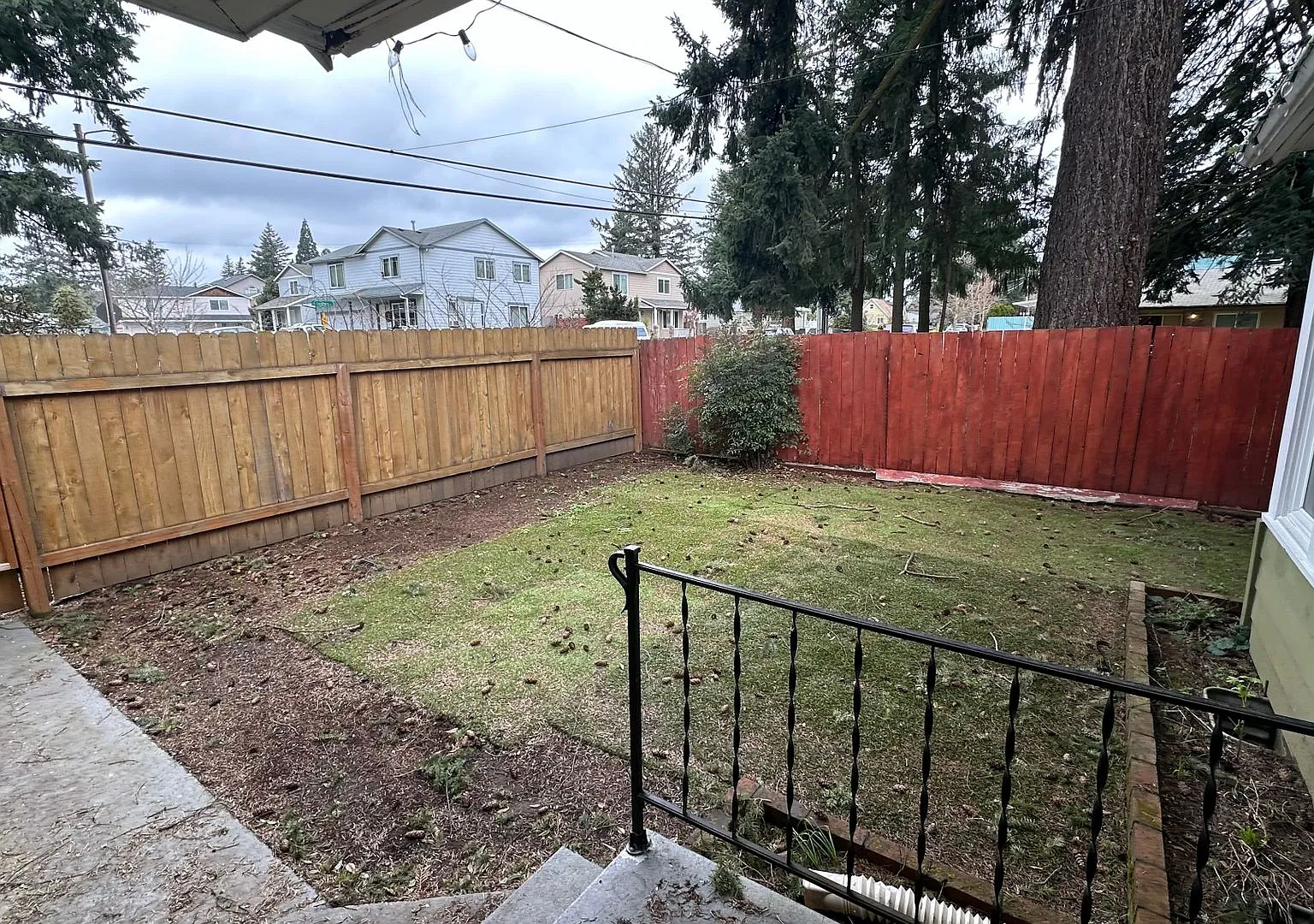 Portland Original Bungalow! Hardwoods, Large yard, Pets OK! Walkthrough video — Photo 2