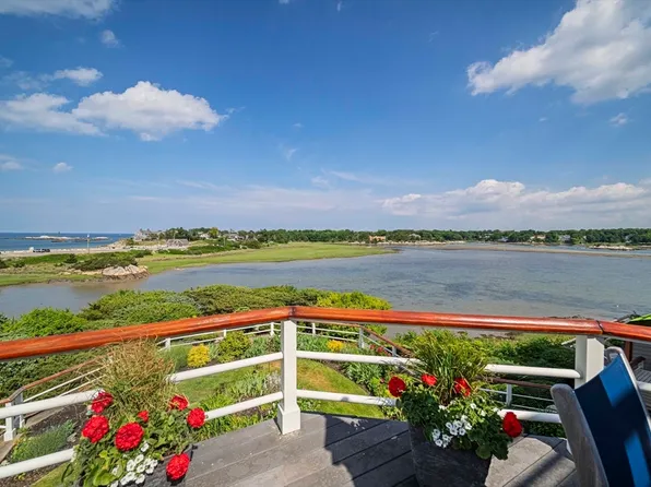 131 Nichols Rd, Cohasset, MA 02025