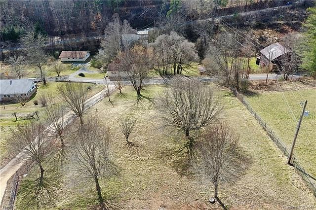 2nd image of 134 Phillips Valley Rd