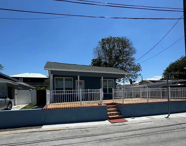 14 Mill St — Photo 1