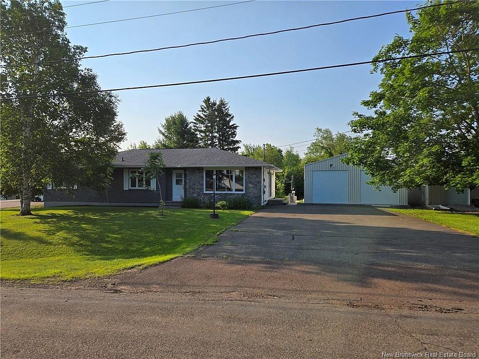 1st image of 6 Dundas Ave