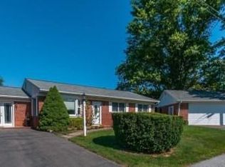 7 Overlook Dr, Quarryville, PA 17566