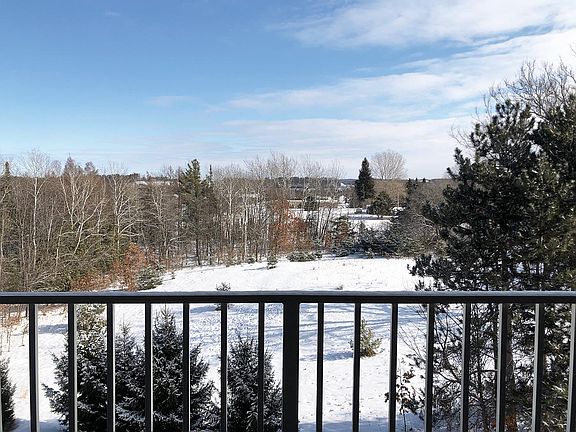 5th image of 2800 Arborview Dr APT 28