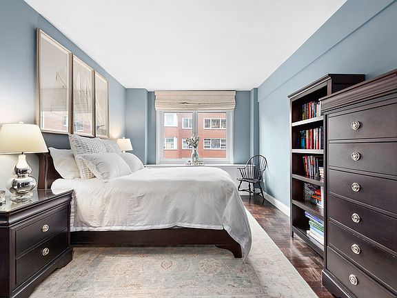 3rd image of 35 E 85th St APT 11BN
