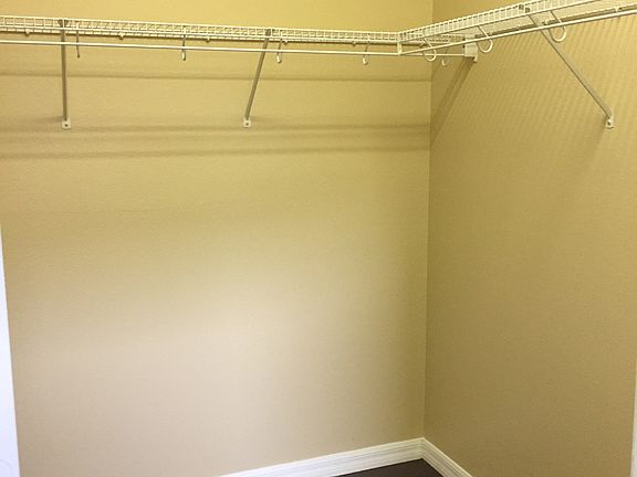 5th image of 2454 Holly Berry Cir