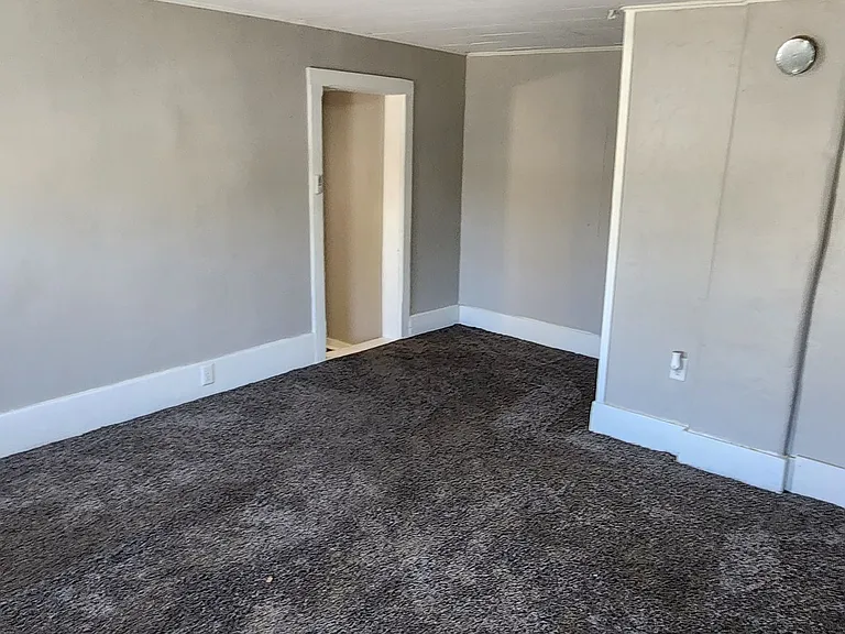 1206 Logan St — Photo 6