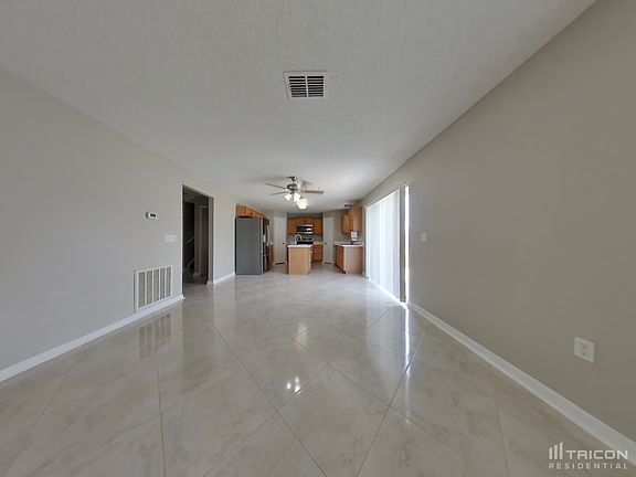 2nd image of 852 Massy Ct