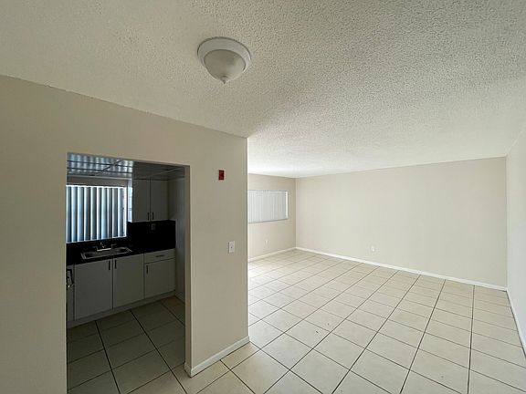 4th image of 651 NW 177th St APT 107