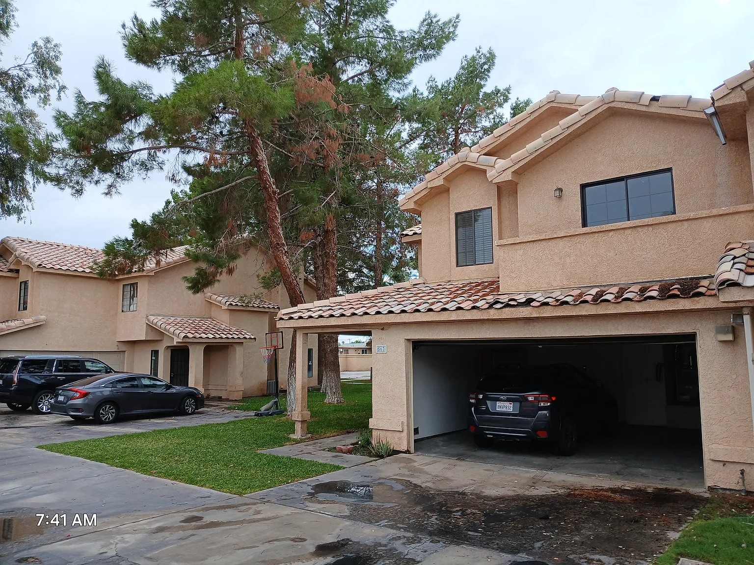 3 bed, 2.5 bath, 1641 sqft, $2,000 — Photo 2