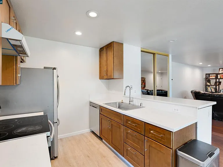 9085 Alcosta Blvd #409 — Photo 10