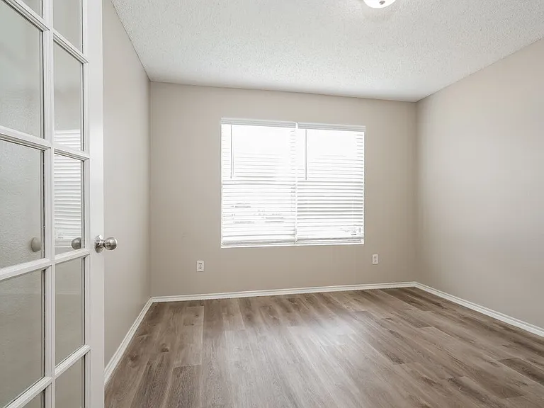 316 Dakota Ridge Dr — Photo 10