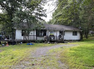 29 Quincy Ln, Albrightsville, PA 18210