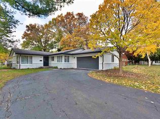 918 Mayfair Pl, Rockford, IL 61107