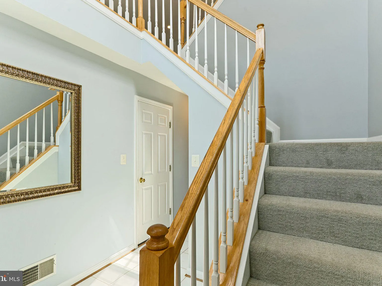 3 bed, 4.0 bath, 2018 sqft, $3,000 — Photo 4