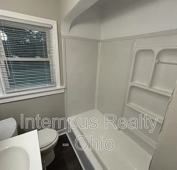 692 S Wheatland Ave — Photo 23